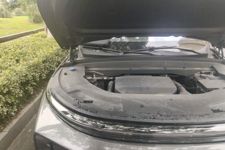 Used Li Auto L7 2023 Pro Model Engine Bay Right