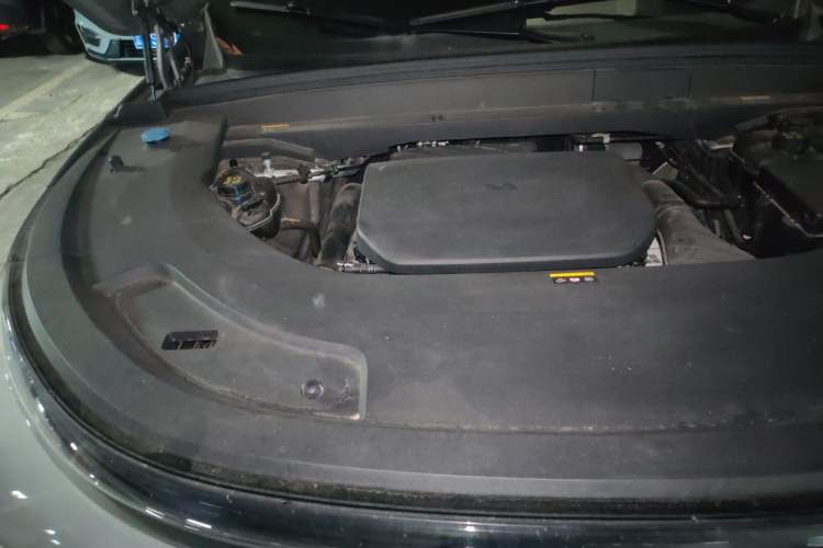Used Li Auto L7 2023 Pro Model Engine Bay Right