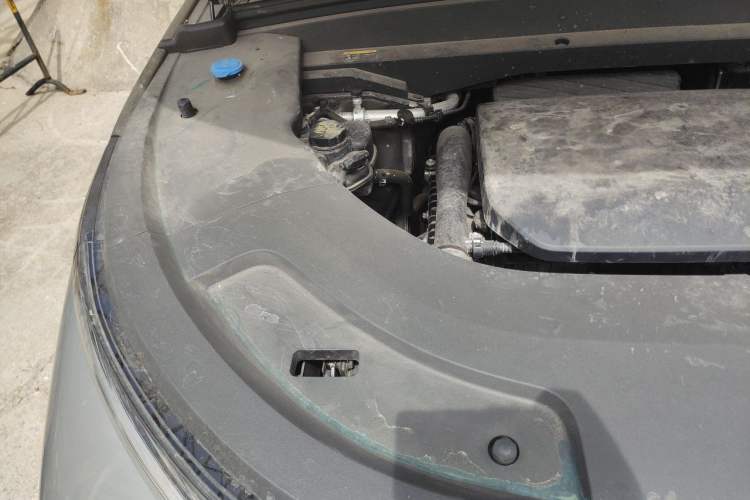 Used Li Auto L7 2023 Pro Model Engine Bay Right