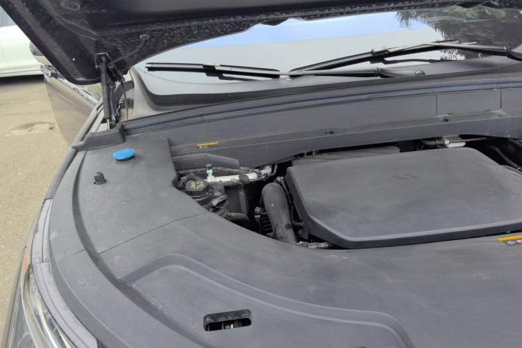 Used Li Auto L7 2023 Max model Engine Bay Right