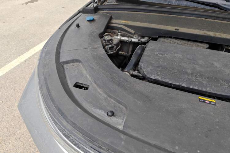 Used Li Auto L7 2023 Pro Model Engine Bay Right