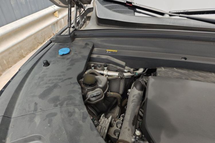 Used Li Auto L7 2023 Pro Model Engine Bay Right