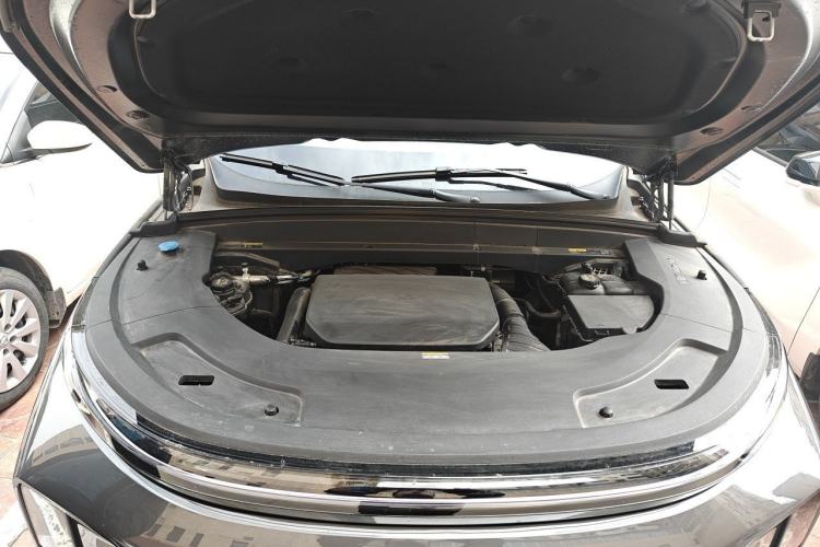 Used Li Auto L7 2023 Pro Model Engine Bay