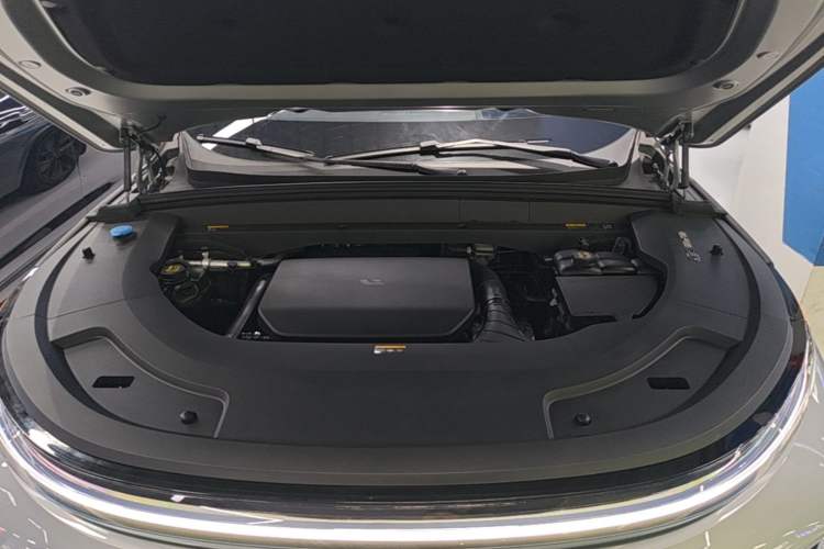 Used Li Auto L7 2023 Max model Engine Bay
