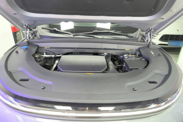 Used Li Auto L7 2023 Pro Model Engine Bay