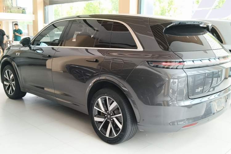 Used Li Auto L7 2023 Air model Exterior 2