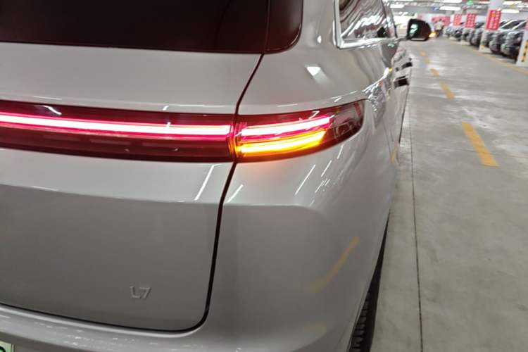 Used Li Auto L7 2023 Air model Exterior 3