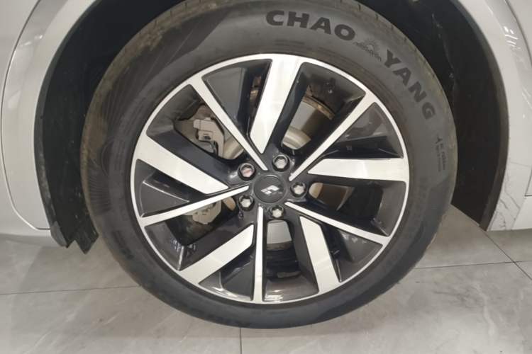 Used Li Auto L7 2023 Pro Model Exterior 4