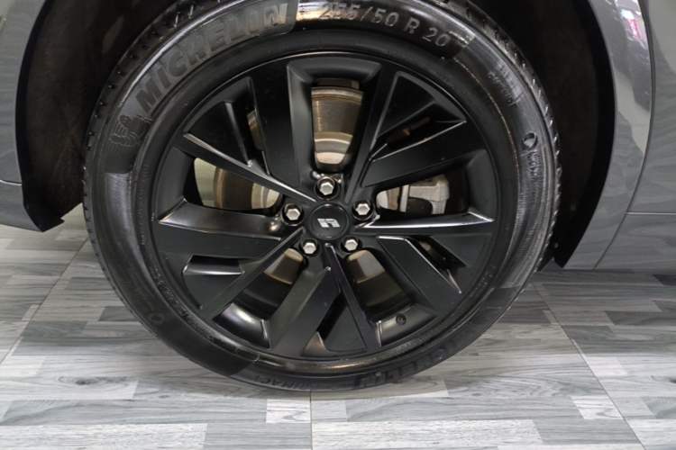 Used Li Auto L7 2023 Pro Model Exterior 5