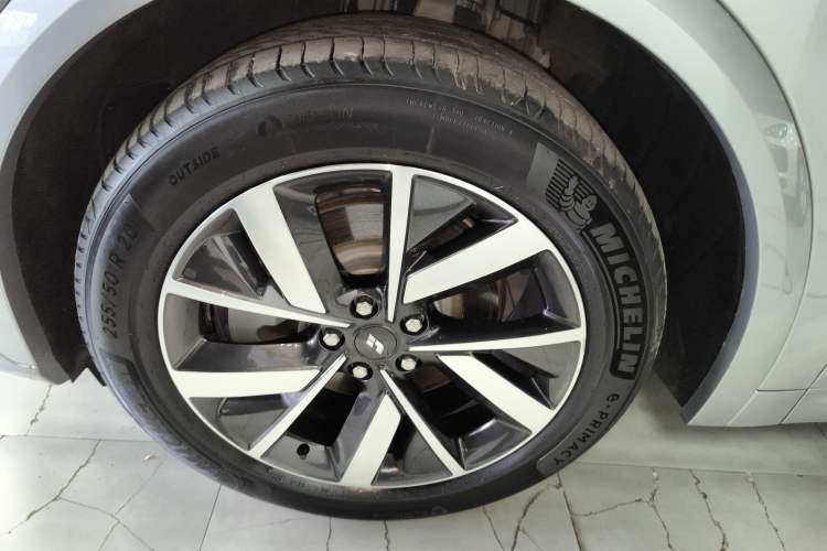 Used Li Auto L7 2023 Pro Model Exterior 7