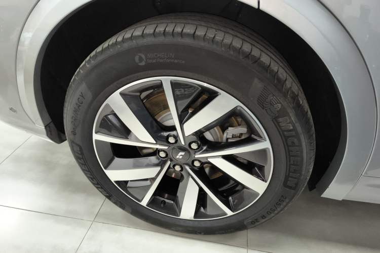 Used Li Auto L7 2023 Pro Model Exterior 8