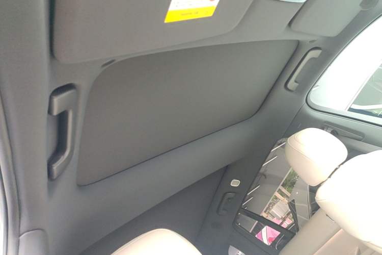 Used Li Auto L7 2023 Pro Model Headliner