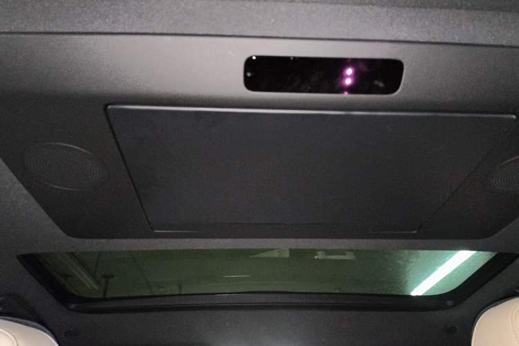 Used Li Auto L7 2023 Max model Headliner
