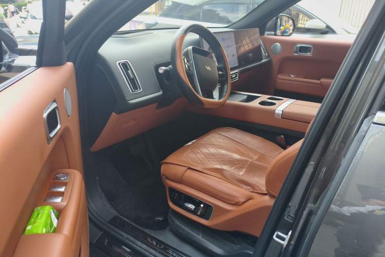 Used Li Auto L7 2023 Air model Interior 3