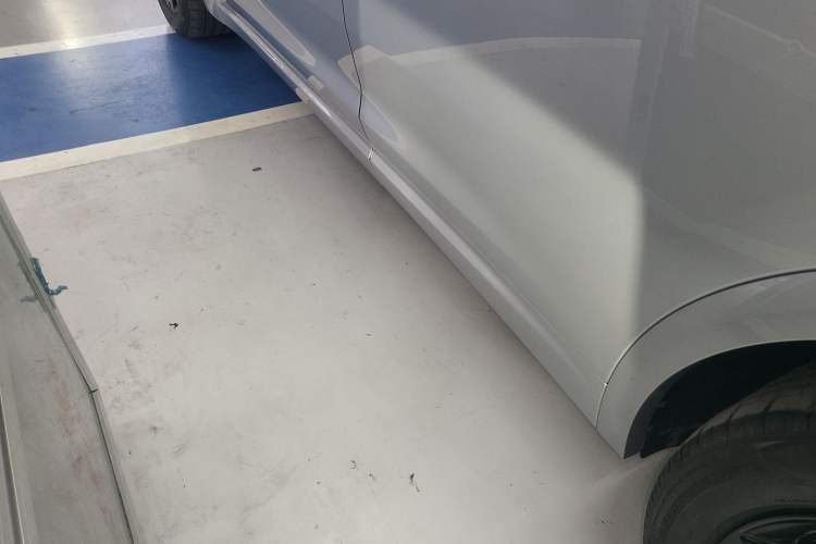 Used Li Auto L7 2023 Pro Model Left Side Sill
