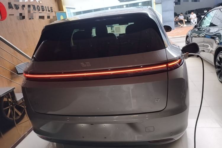 Used Li Auto L7 2023 Pro Model Rear