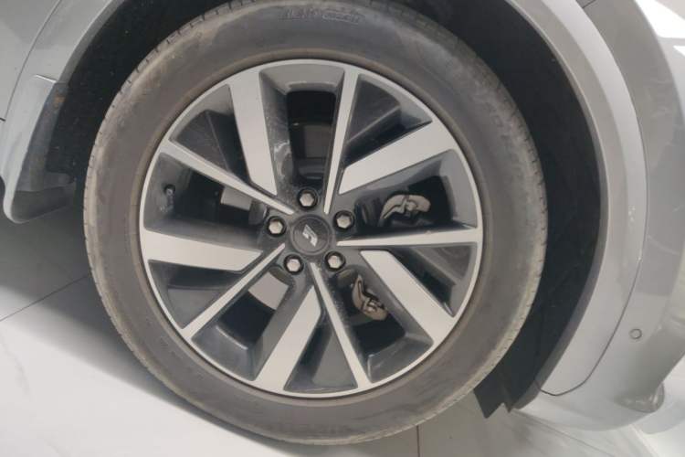 Used Li Auto L7 2023 Pro Model Right Front Wheel Hub