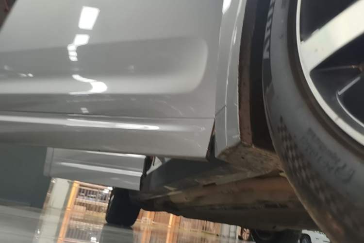Used Li Auto L7 2023 Pro Model Right Side Sill