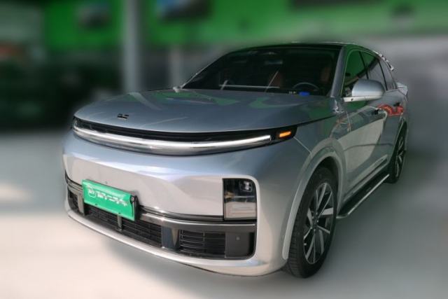 Ojetý Li Auto L7 2023 Air model