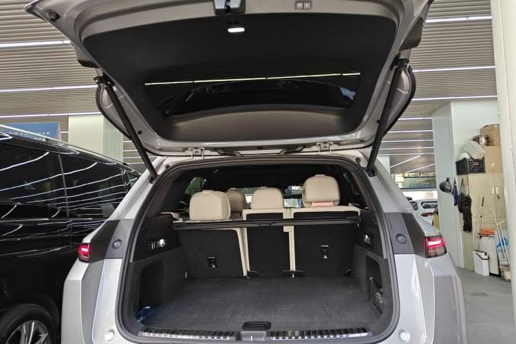 Used Li Auto L7 2023 Pro Model Trunk