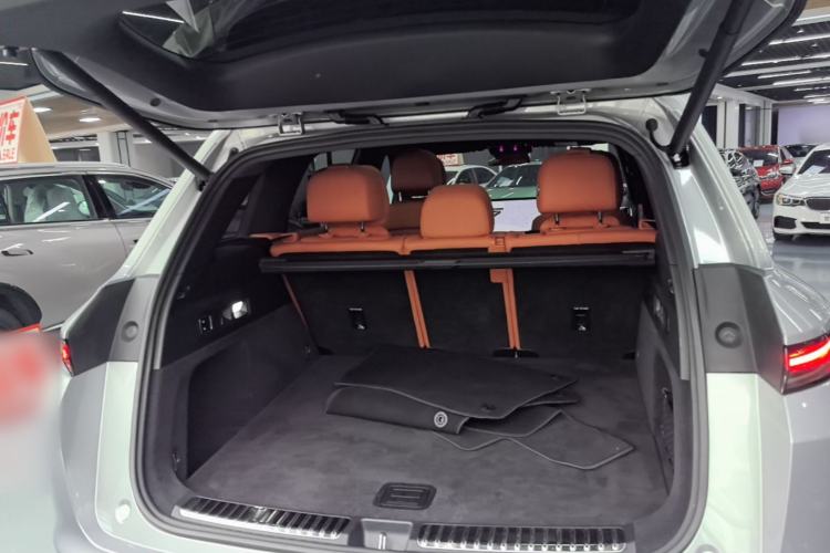 Used Li Auto L7 2023 Air model Trunk