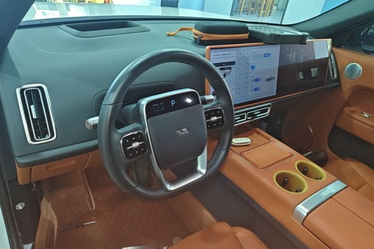 Used Li Auto L7 2023 Pro Model Center Console
