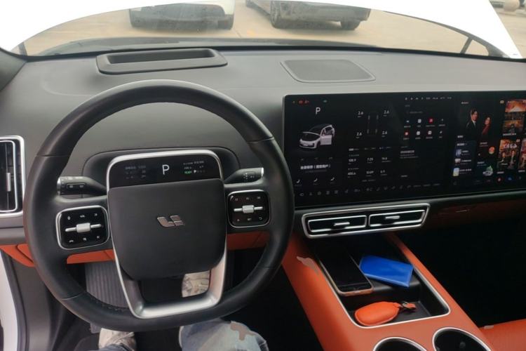 Used Li Auto L7 2023 Pro Model Center Console