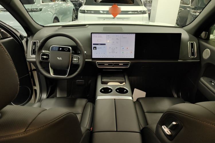 Used Li Auto L7 2023 Pro Model Center Console