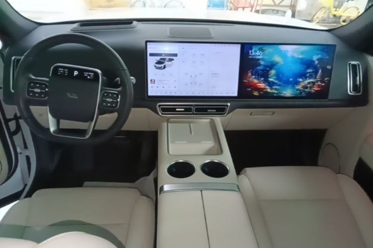 Used Li Auto L7 2023 Pro Model Center Console