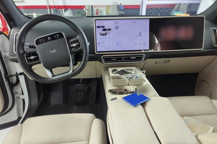Used Li Auto L7 2023 Pro Model Center Console