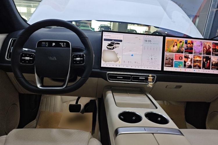 Used Li Auto L7 2023 Pro Model Center Console