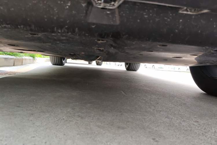 Used Li Auto L7 2023 Pro Model Chassis Front