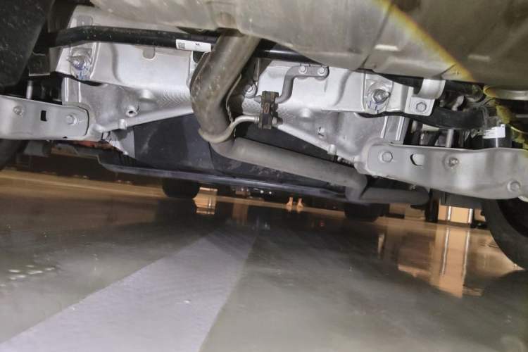 Used Li Auto L7 2023 Pro Model Chassis Rear