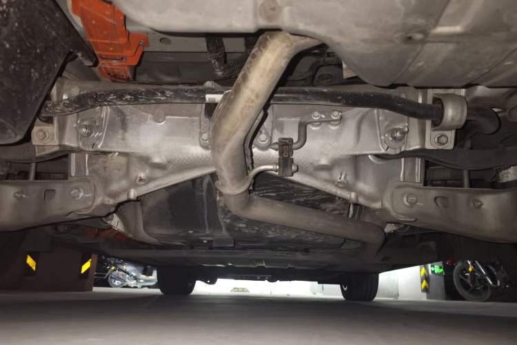 Used Li Auto L7 2023 Pro Model Chassis Rear