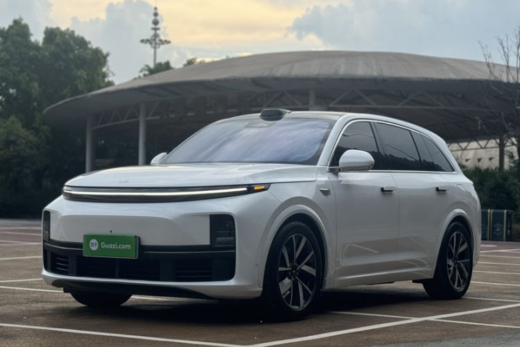 Używany Li Auto L7 2023 Max model Guazi used car, China used car export, Used car for sale, Used cars, Cheapest cars for sale