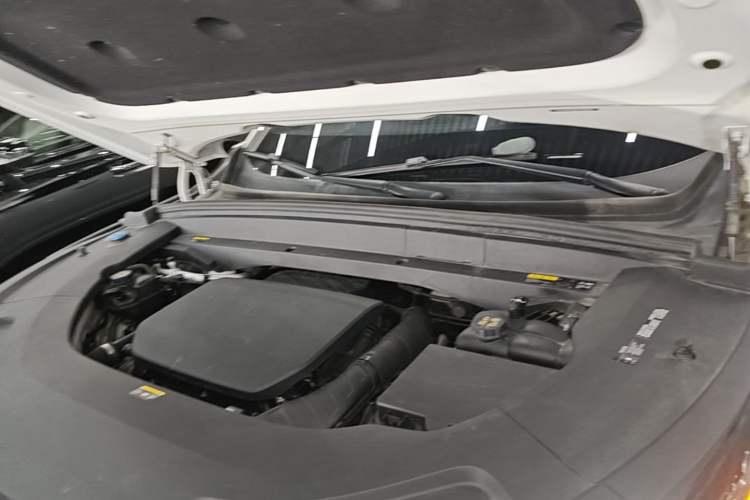 Used Li Auto L7 2023 Air model Engine Bay