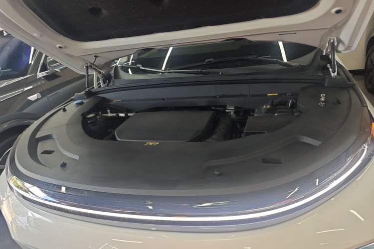Used Li Auto L7 2023 Max model Engine Bay