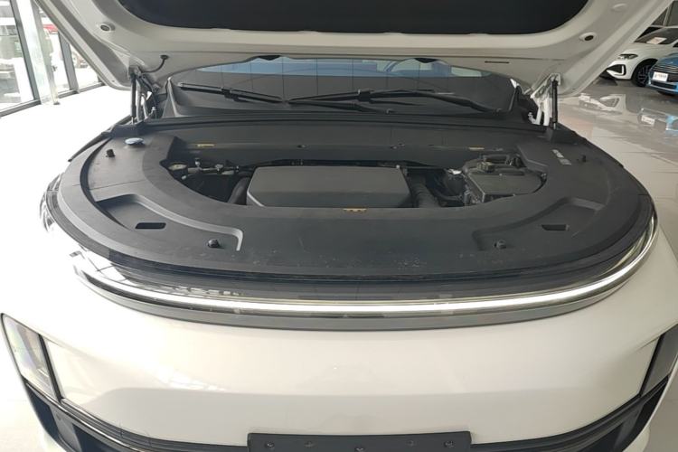 Used Li Auto L7 2023 Pro Model Engine Bay