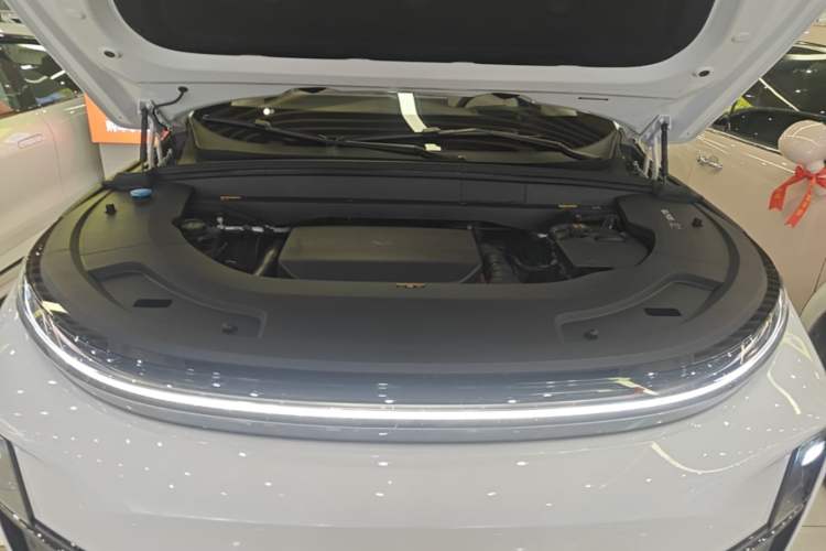 Used Li Auto L7 2023 Air model Engine Bay