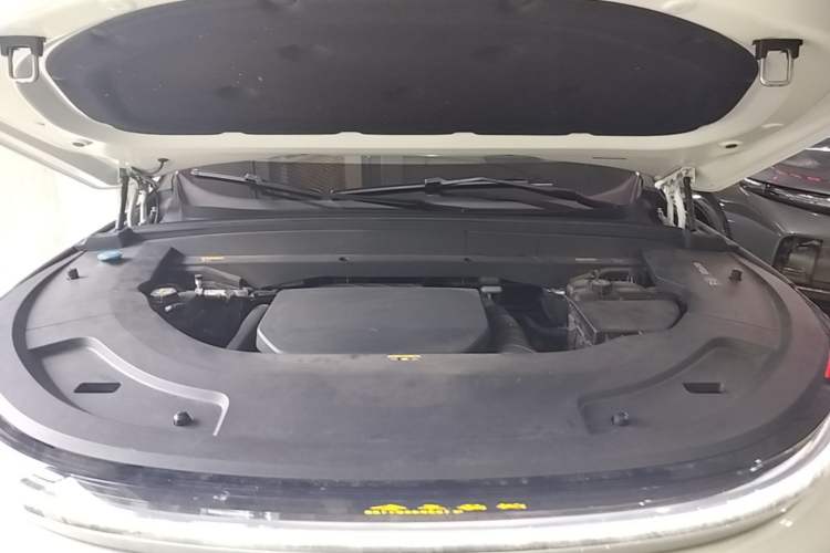 Used Li Auto L7 2023 Max model Engine Bay