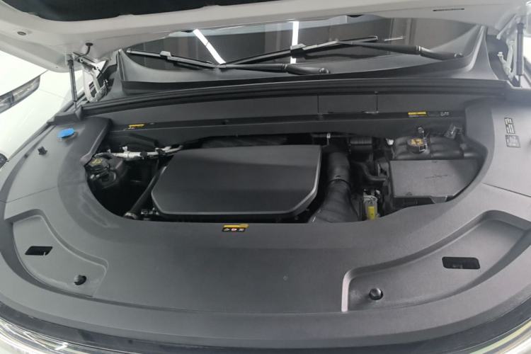 Used Li Auto L7 2023 Air model Engine Bay