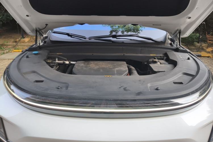 Used Li Auto L7 2023 Pro Model Engine Bay