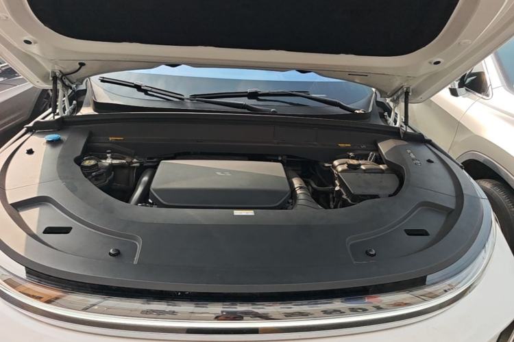 Used Li Auto L7 2023 Pro Model Engine Bay