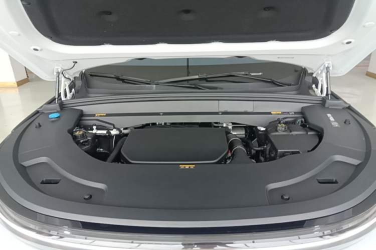 Used Li Auto L7 2023 Air model Engine Bay