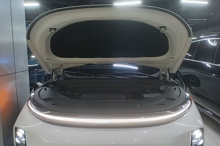 Used Li Auto L7 2023 Max model Engine Bay