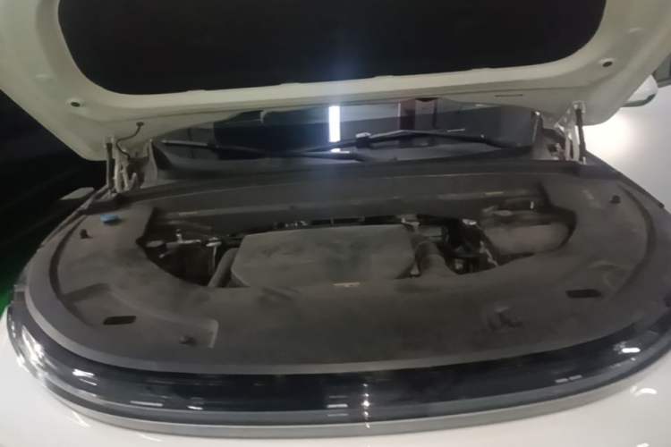 Used Li Auto L7 2023 Air model Engine Bay