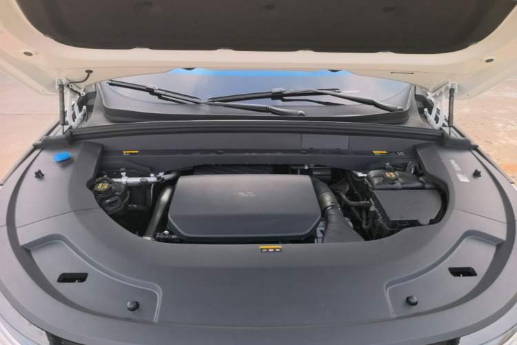 Used Li Auto L7 2023 Air model Engine Bay