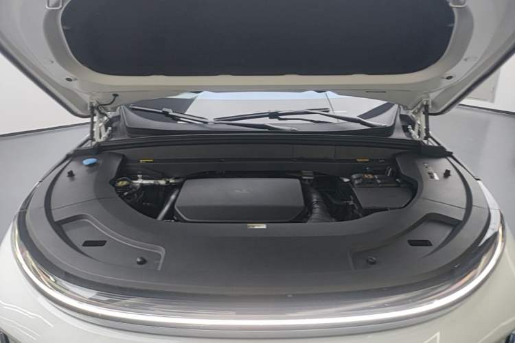 Used Li Auto L7 2023 Max model Engine Bay
