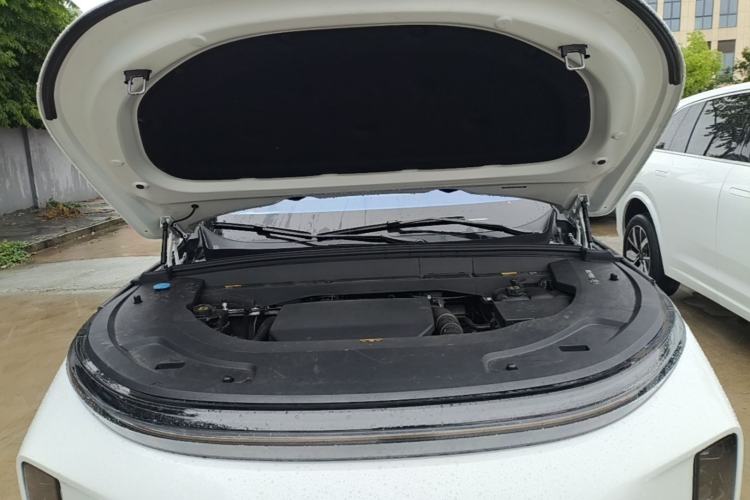 Used Li Auto L7 2023 Pro Model Engine Bay