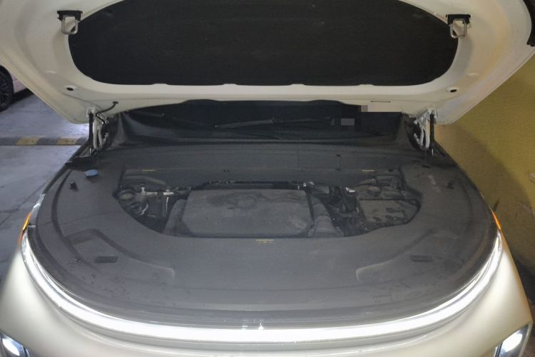 Used Li Auto L7 2023 Pro Model Engine Bay